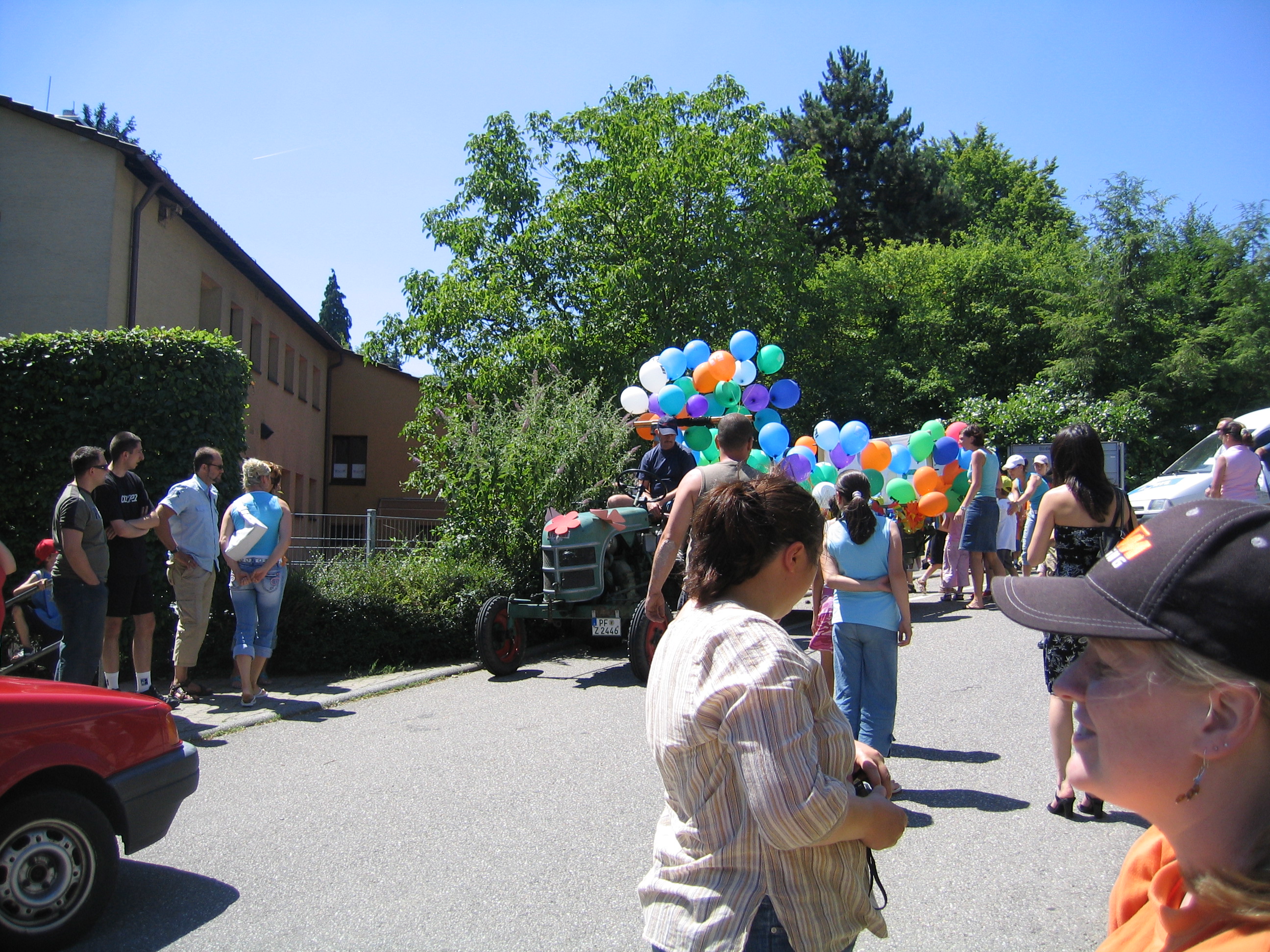 20-jähriges Jubiläum der Kindertagesstätte Maihälden 2006 - Feier mit Umzug durch den Stadtteil
